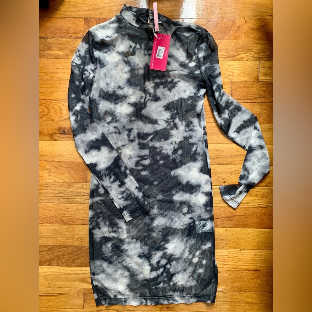 AVAILABLE IN JUNE NWT Beginning Boutique Black Tie-Dye Long Sleeve Dress